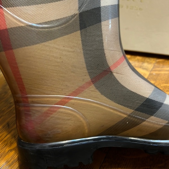 Burberry Rubber Plaid Print Rainboots - Picture 6 of 10
